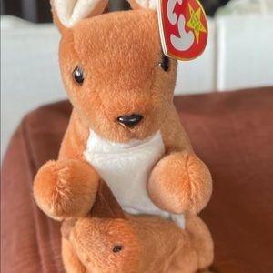 Pouch the Kangaroo Beanie Baby